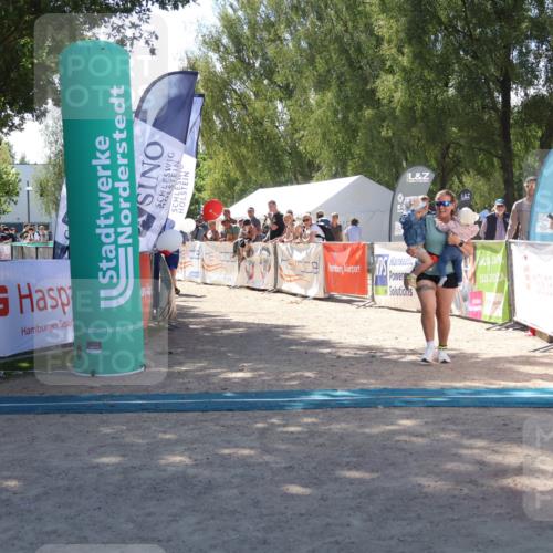 07.09.2025 - 19. Norderstedt Triathlon Zöllner http://msf.ph/oto/8786689 07.09.2025 13:27:35 Ziel 248 meine-sportfotos.de