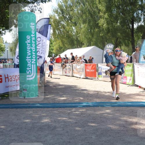 07.09.2025 - 19. Norderstedt Triathlon Zöllner http://msf.ph/oto/8786695 07.09.2025 13:27:35 Ziel 248 meine-sportfotos.de