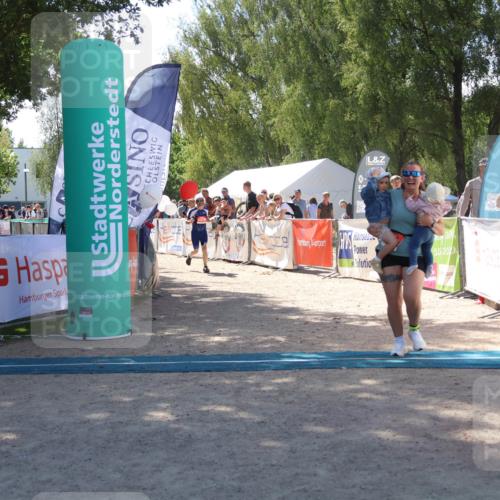 07.09.2025 - 19. Norderstedt Triathlon Zöllner http://msf.ph/oto/8786699 07.09.2025 13:27:36 Ziel 248, 1376 meine-sportfotos.de