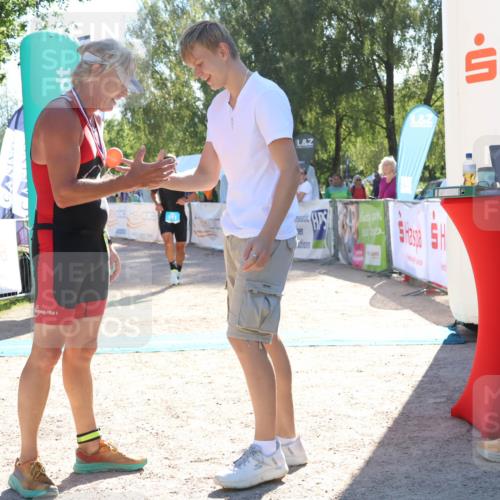 07.09.2025 - 19. Norderstedt Triathlon Zöllner http://msf.ph/oto/8786709 07.09.2025 15:43:06 Ziel 911 meine-sportfotos.de