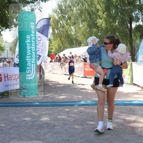 07.09.2025 - 19. Norderstedt Triathlon Zöllner http://msf.ph/oto/8786717 07.09.2025 13:27:38 Ziel 248, 1376 meine-sportfotos.de