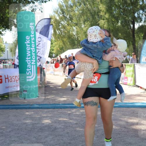 07.09.2025 - 19. Norderstedt Triathlon Zöllner http://msf.ph/oto/8786726 07.09.2025 13:27:39 Ziel 248, 1376 meine-sportfotos.de