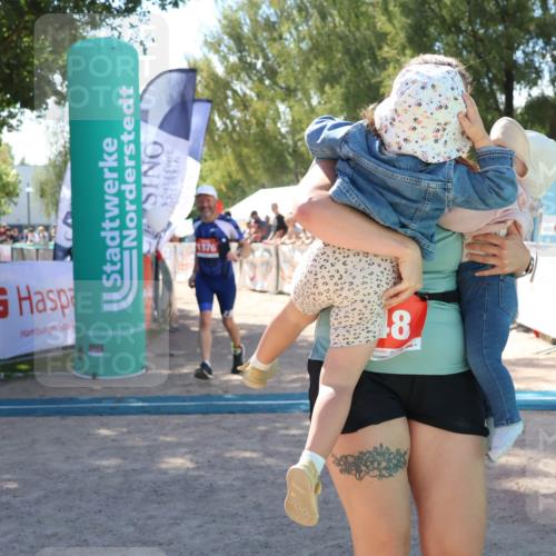 07.09.2025 - 19. Norderstedt Triathlon Zöllner http://msf.ph/oto/8786735 07.09.2025 13:27:40 Ziel 248, 1376 meine-sportfotos.de