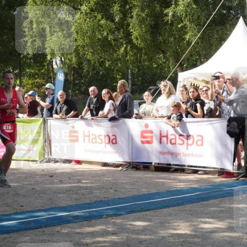 07.09.2025 - 19. Norderstedt Triathlon Zöllner http://msf.ph/oto/8786740 07.09.2025 13:08:09 Ziel 709, 816 meine-sportfotos.de
