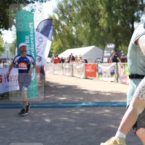 07.09.2025 - 19. Norderstedt Triathlon Zöllner http://msf.ph/oto/8786743 07.09.2025 13:27:41 Ziel 248, 1376 meine-sportfotos.de
