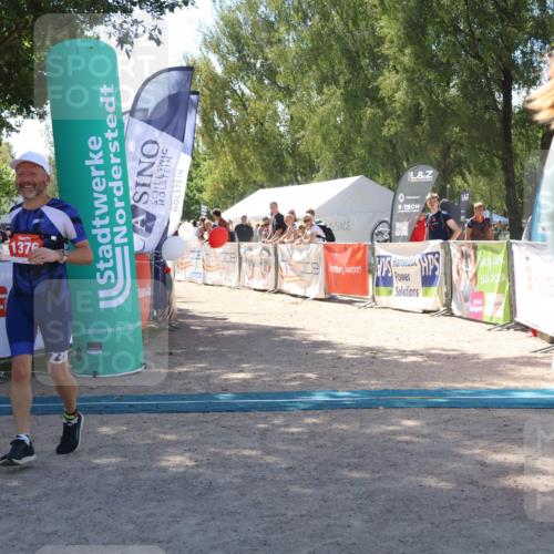 07.09.2025 - 19. Norderstedt Triathlon Zöllner http://msf.ph/oto/8786746 07.09.2025 13:27:42 Ziel 248, 295, 1376 meine-sportfotos.de