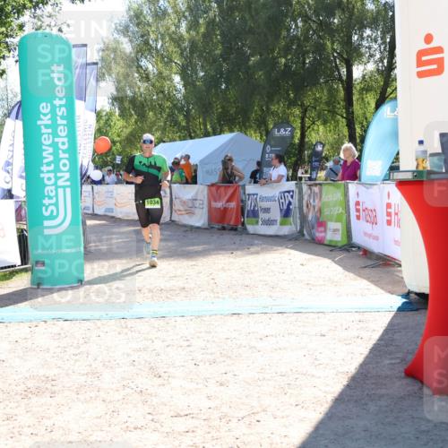 07.09.2025 - 19. Norderstedt Triathlon Zöllner http://msf.ph/oto/8786755 07.09.2025 15:44:08 Ziel 1034 meine-sportfotos.de
