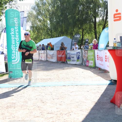 07.09.2025 - 19. Norderstedt Triathlon Zöllner http://msf.ph/oto/8786767 07.09.2025 15:44:10 Ziel 1034 meine-sportfotos.de