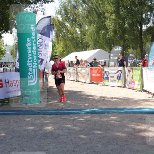 07.09.2025 - 19. Norderstedt Triathlon Zöllner http://msf.ph/oto/8786772 07.09.2025 13:27:46 Ziel 295, 1376 meine-sportfotos.de