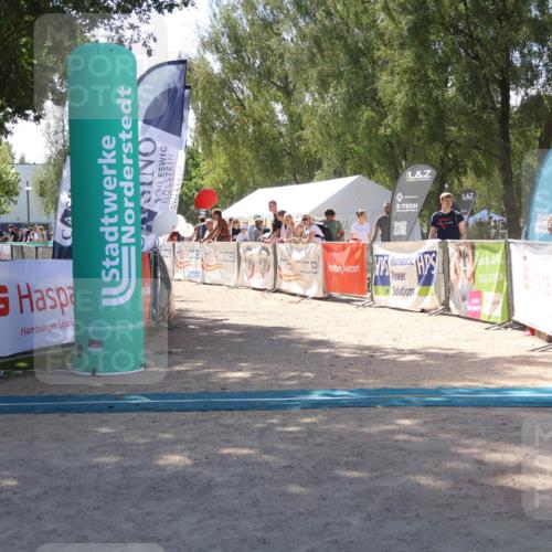 07.09.2025 - 19. Norderstedt Triathlon Zöllner http://msf.ph/oto/8786793 07.09.2025 13:27:49 Ziel 295 meine-sportfotos.de