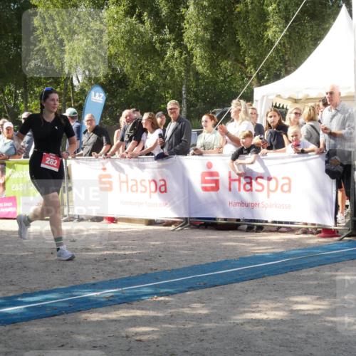 07.09.2025 - 19. Norderstedt Triathlon Zöllner http://msf.ph/oto/8786804 07.09.2025 13:09:01 Ziel 282 meine-sportfotos.de