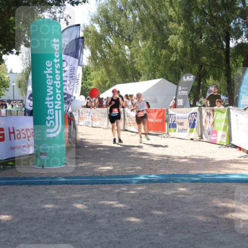 07.09.2025 - 19. Norderstedt Triathlon Zöllner http://msf.ph/oto/8786806 07.09.2025 13:28:22 Ziel 262, 290, 1264, 1295 meine-sportfotos.de