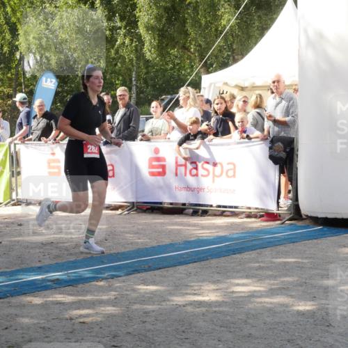 07.09.2025 - 19. Norderstedt Triathlon Zöllner http://msf.ph/oto/8786807 07.09.2025 13:09:01 Ziel 282 meine-sportfotos.de