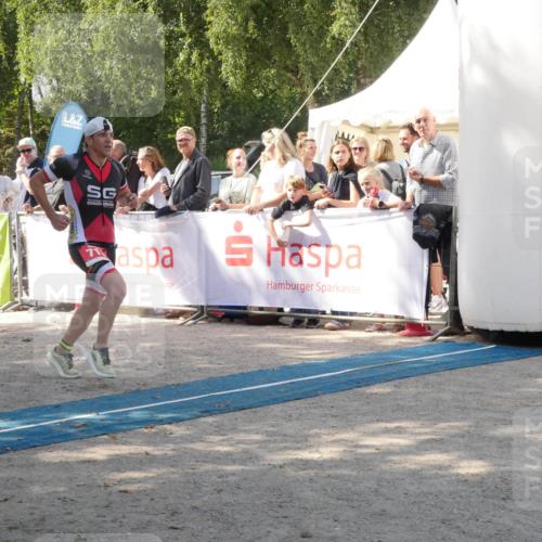 07.09.2025 - 19. Norderstedt Triathlon Zöllner http://msf.ph/oto/8786816 07.09.2025 13:09:15 Ziel 713 meine-sportfotos.de