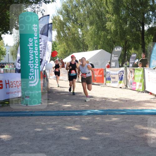 07.09.2025 - 19. Norderstedt Triathlon Zöllner http://msf.ph/oto/8786817 07.09.2025 13:28:23 Ziel 262, 290, 1264, 1295 meine-sportfotos.de