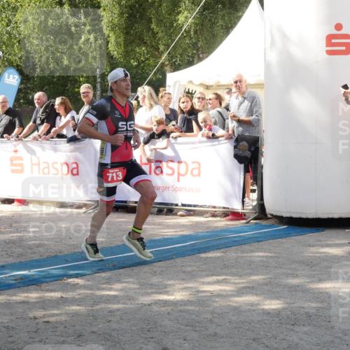 07.09.2025 - 19. Norderstedt Triathlon Zöllner http://msf.ph/oto/8786819 07.09.2025 13:09:16 Ziel 713 meine-sportfotos.de