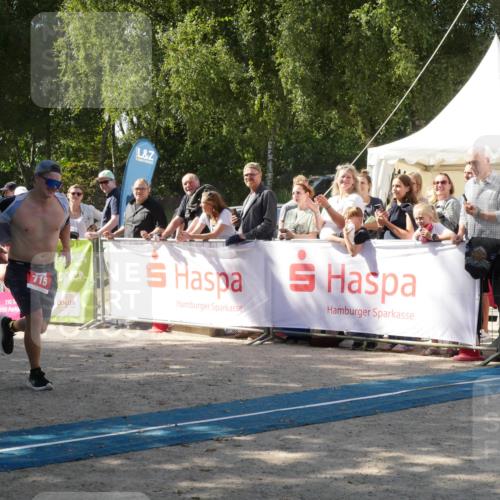 07.09.2025 - 19. Norderstedt Triathlon Zöllner http://msf.ph/oto/8786822 07.09.2025 13:09:39 Ziel 715 meine-sportfotos.de