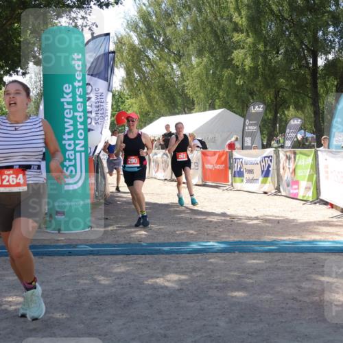 07.09.2025 - 19. Norderstedt Triathlon Zöllner http://msf.ph/oto/8786830 07.09.2025 13:28:24 Ziel 262, 290, 1264, 1295 meine-sportfotos.de