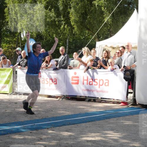 07.09.2025 - 19. Norderstedt Triathlon Zöllner http://msf.ph/oto/8786846 07.09.2025 13:10:44 Ziel 243 meine-sportfotos.de