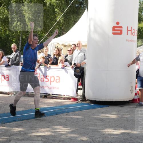 07.09.2025 - 19. Norderstedt Triathlon Zöllner http://msf.ph/oto/8786850 07.09.2025 13:10:44 Ziel 243 meine-sportfotos.de