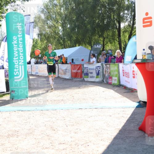 07.09.2025 - 19. Norderstedt Triathlon Zöllner http://msf.ph/oto/8786852 07.09.2025 15:45:16 Ziel  meine-sportfotos.de