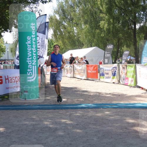 07.09.2025 - 19. Norderstedt Triathlon Zöllner http://msf.ph/oto/8786854 07.09.2025 13:28:27 Ziel 262, 290, 1264, 1295 meine-sportfotos.de