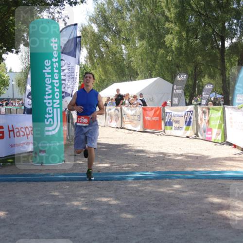 07.09.2025 - 19. Norderstedt Triathlon Zöllner http://msf.ph/oto/8786855 07.09.2025 13:28:27 Ziel 262, 290, 1264, 1295 meine-sportfotos.de