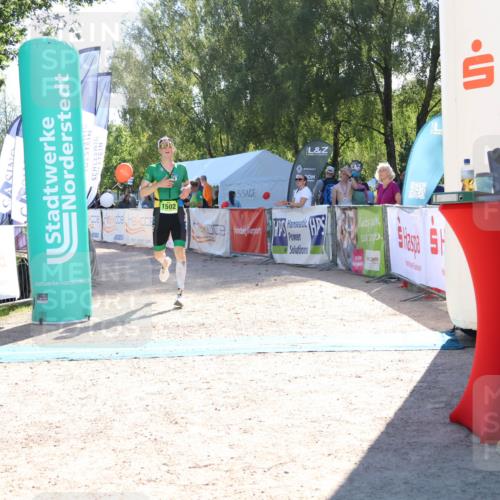 07.09.2025 - 19. Norderstedt Triathlon Zöllner http://msf.ph/oto/8786857 07.09.2025 15:45:17 Ziel  meine-sportfotos.de