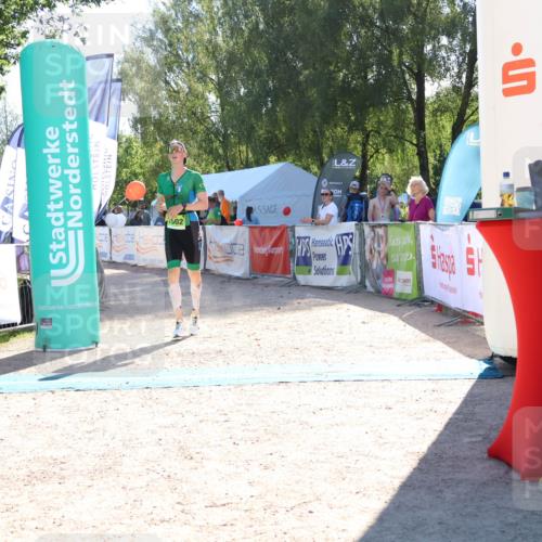 07.09.2025 - 19. Norderstedt Triathlon Zöllner http://msf.ph/oto/8786861 07.09.2025 15:45:17 Ziel  meine-sportfotos.de