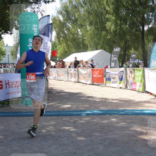 07.09.2025 - 19. Norderstedt Triathlon Zöllner http://msf.ph/oto/8786863 07.09.2025 13:28:27 Ziel 262, 290, 1264, 1295 meine-sportfotos.de