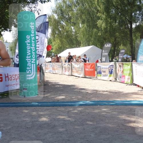 07.09.2025 - 19. Norderstedt Triathlon Zöllner http://msf.ph/oto/8786868 07.09.2025 13:28:28 Ziel 262, 290, 1264, 1295 meine-sportfotos.de