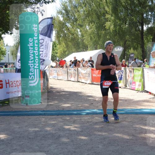 07.09.2025 - 19. Norderstedt Triathlon Zöllner http://msf.ph/oto/8786893 07.09.2025 13:28:42 Ziel 698 meine-sportfotos.de