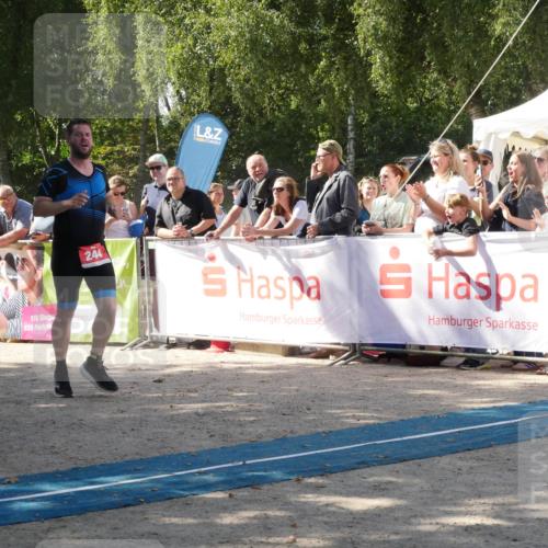 07.09.2025 - 19. Norderstedt Triathlon Zöllner http://msf.ph/oto/8786912 07.09.2025 13:12:01 Ziel 244, 1342 meine-sportfotos.de