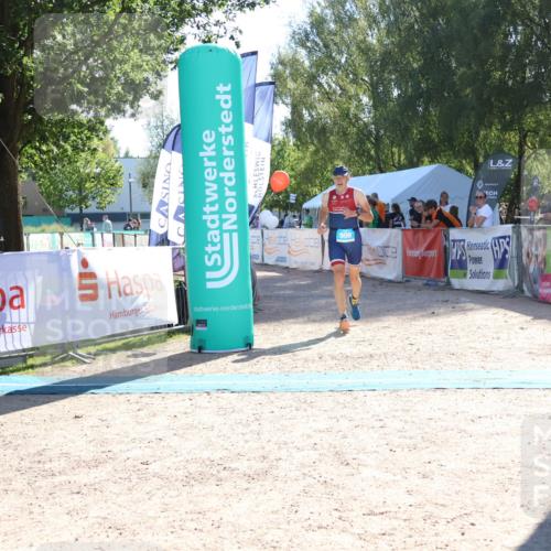 07.09.2025 - 19. Norderstedt Triathlon Zöllner http://msf.ph/oto/8786942 07.09.2025 15:47:08 Ziel 908, 1502 meine-sportfotos.de