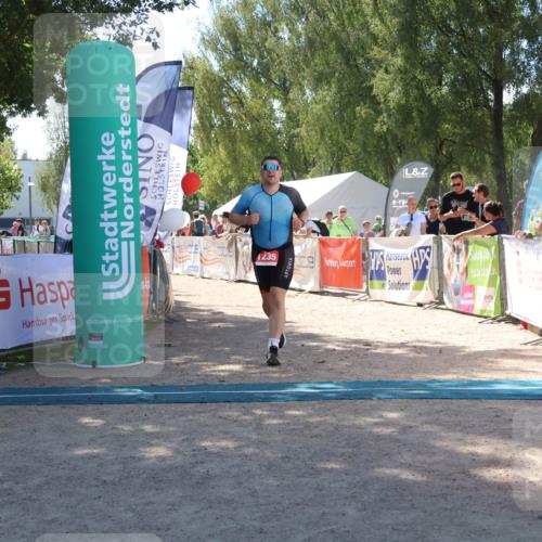 07.09.2025 - 19. Norderstedt Triathlon Zöllner http://msf.ph/oto/8786945 07.09.2025 13:29:22 Ziel 1235 meine-sportfotos.de
