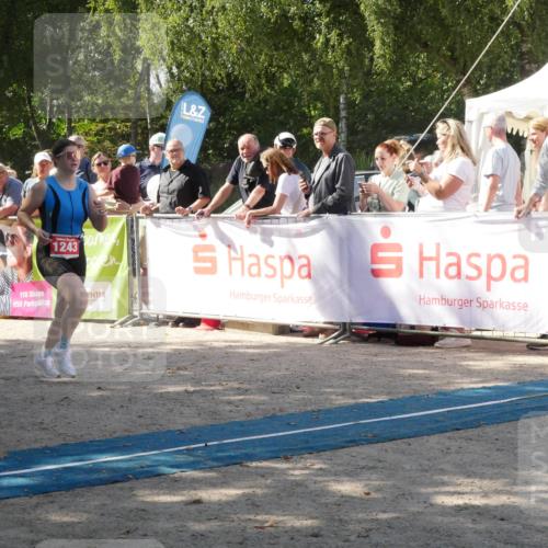 07.09.2025 - 19. Norderstedt Triathlon Zöllner http://msf.ph/oto/8786962 07.09.2025 13:12:40 Ziel 1243 meine-sportfotos.de