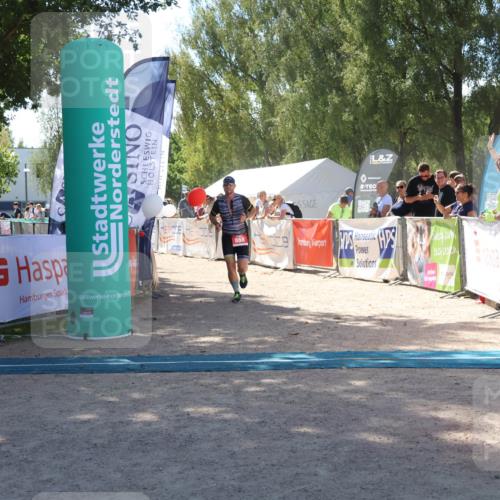 07.09.2025 - 19. Norderstedt Triathlon Zöllner http://msf.ph/oto/8786963 07.09.2025 13:29:27 Ziel 858, 1235 meine-sportfotos.de