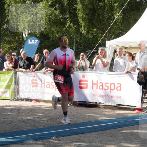 07.09.2025 - 19. Norderstedt Triathlon Zöllner http://msf.ph/oto/8786978 07.09.2025 13:13:09 Ziel 156, 1322 meine-sportfotos.de