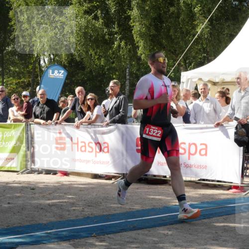 07.09.2025 - 19. Norderstedt Triathlon Zöllner http://msf.ph/oto/8786982 07.09.2025 13:13:09 Ziel 156, 1322 meine-sportfotos.de