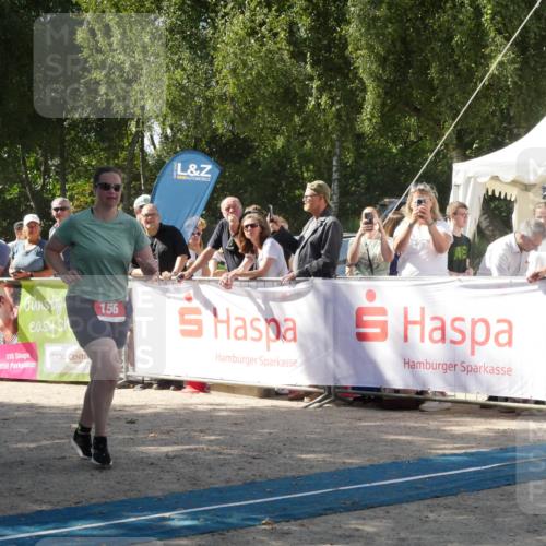 07.09.2025 - 19. Norderstedt Triathlon Zöllner http://msf.ph/oto/8786988 07.09.2025 13:13:12 Ziel 156, 1322 meine-sportfotos.de
