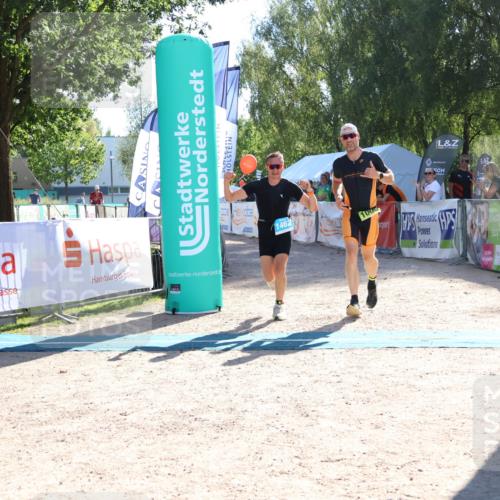 07.09.2025 - 19. Norderstedt Triathlon Zöllner http://msf.ph/oto/8787007 07.09.2025 15:47:50 Ziel 1000, 1462 meine-sportfotos.de