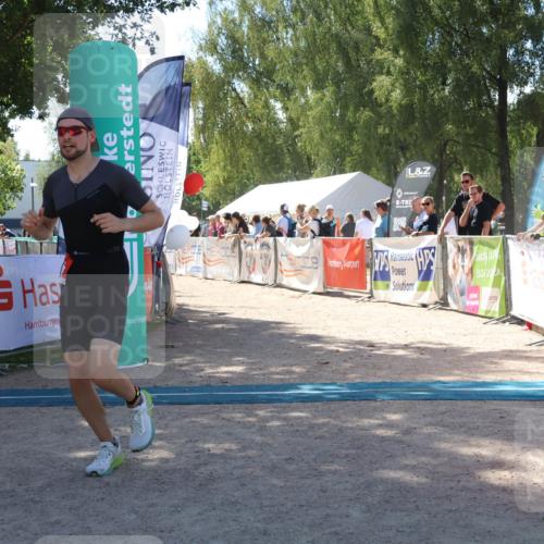 07.09.2025 - 19. Norderstedt Triathlon Zöllner http://msf.ph/oto/8787008 07.09.2025 13:29:48 Ziel 265, 266, 345 meine-sportfotos.de