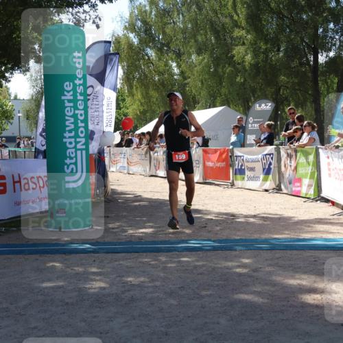 07.09.2025 - 19. Norderstedt Triathlon Zöllner http://msf.ph/oto/8787014 07.09.2025 13:29:57 Ziel 159, 1345 meine-sportfotos.de