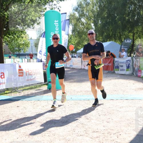 07.09.2025 - 19. Norderstedt Triathlon Zöllner http://msf.ph/oto/8787020 07.09.2025 15:47:51 Ziel 1000, 1462 meine-sportfotos.de