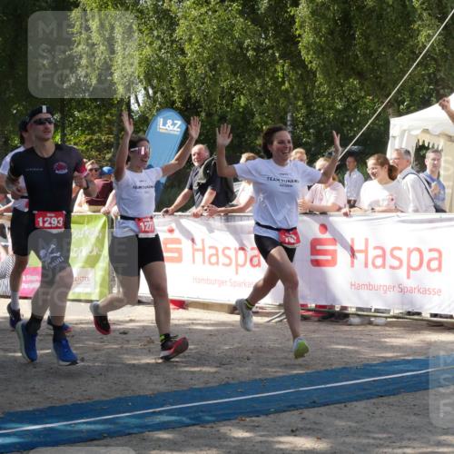 07.09.2025 - 19. Norderstedt Triathlon Zöllner http://msf.ph/oto/8787022 07.09.2025 13:14:15 Ziel 139, 302, 780, 1277, 1293 meine-sportfotos.de