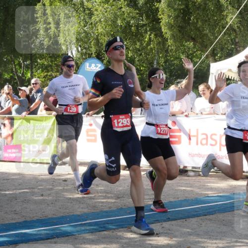 07.09.2025 - 19. Norderstedt Triathlon Zöllner http://msf.ph/oto/8787024 07.09.2025 13:14:16 Ziel 139, 302, 780, 1277, 1293 meine-sportfotos.de