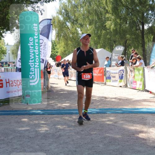07.09.2025 - 19. Norderstedt Triathlon Zöllner http://msf.ph/oto/8787026 07.09.2025 13:29:59 Ziel 159, 1345, 1391 meine-sportfotos.de