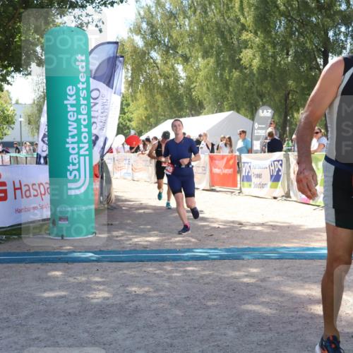 07.09.2025 - 19. Norderstedt Triathlon Zöllner http://msf.ph/oto/8787028 07.09.2025 13:30:02 Ziel 159, 1345, 1391 meine-sportfotos.de