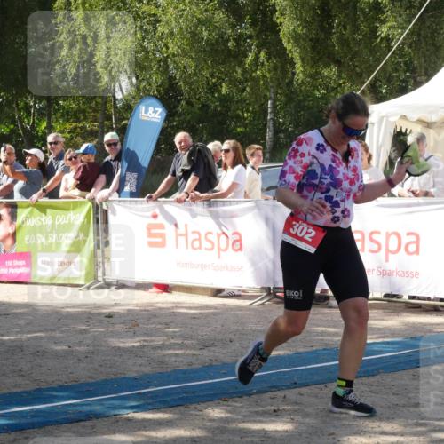07.09.2025 - 19. Norderstedt Triathlon Zöllner http://msf.ph/oto/8787036 07.09.2025 13:14:18 Ziel 139, 302, 780, 827, 1277, 1293, 1398 meine-sportfotos.de