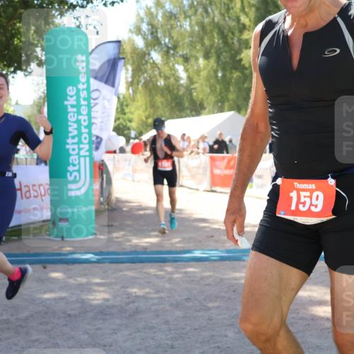 07.09.2025 - 19. Norderstedt Triathlon Zöllner http://msf.ph/oto/8787045 07.09.2025 13:30:04 Ziel 159, 1345, 1391 meine-sportfotos.de